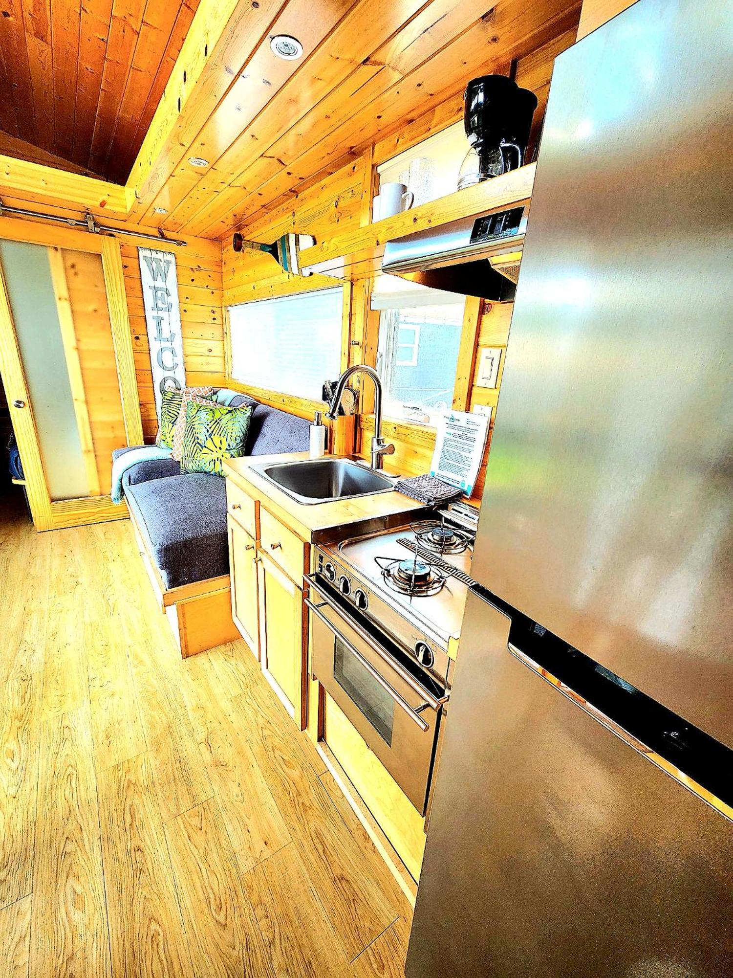 Orlando Lakefront Tiny Homes 6 Plus Month Rentals Oda fotoğraf